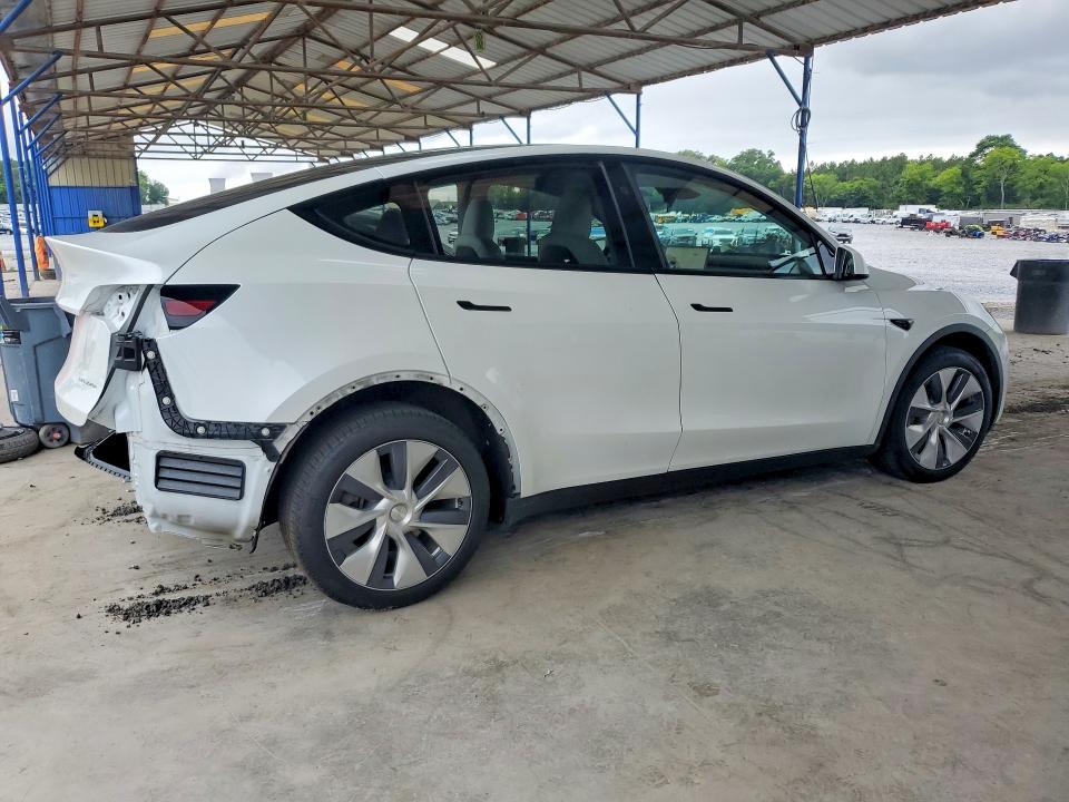 Zdjęcie 3 z aukcji – 2023 TESLA MODEL Y z VIN 7SAYGDEE7PA176677