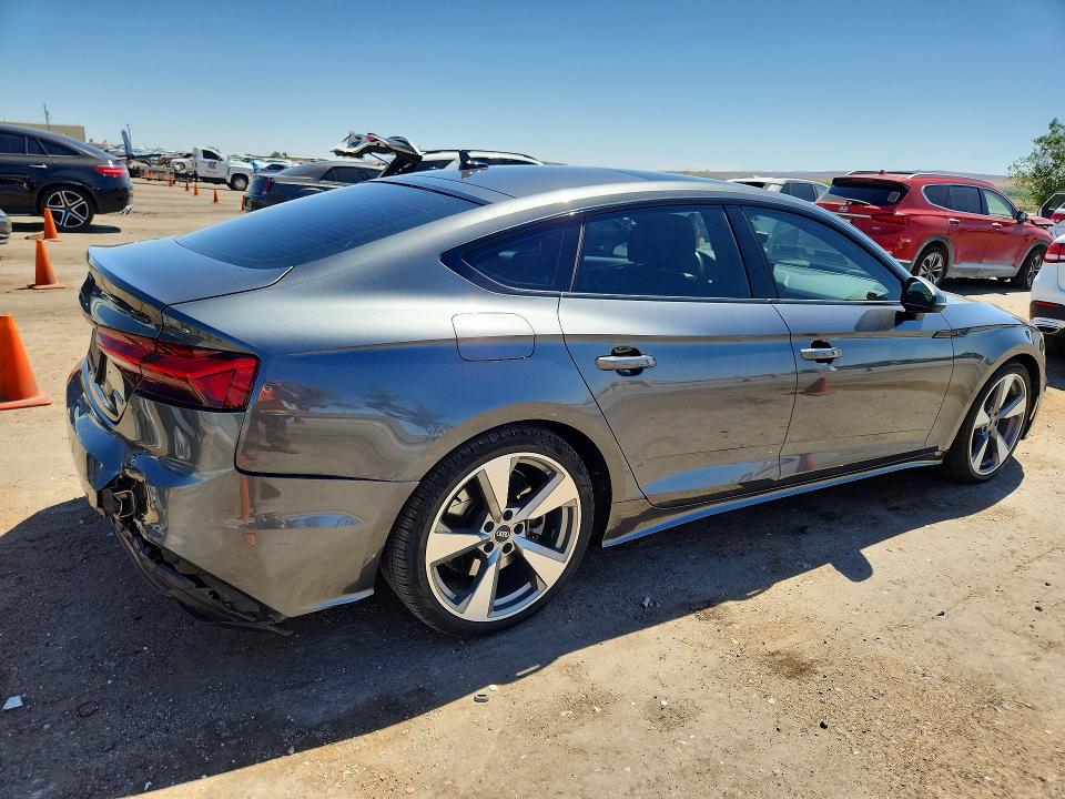Foto 3 de la subasta – 2021 AUDI A5 con VIN WAUFACF54MA045516