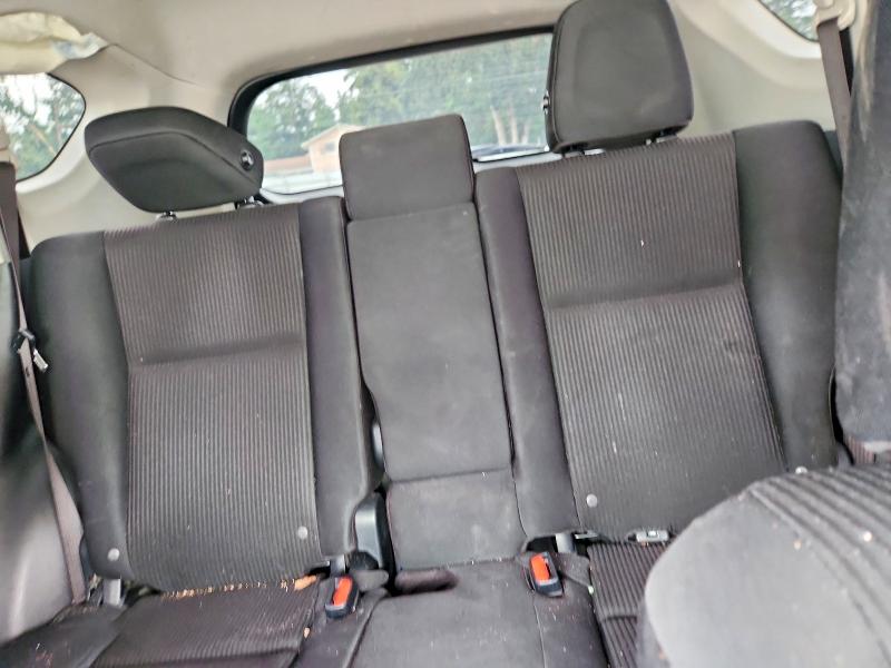 Photo 10 from auction – 2018 TOYOTA RAV4 with VIN JTMZFREV7JJ153453