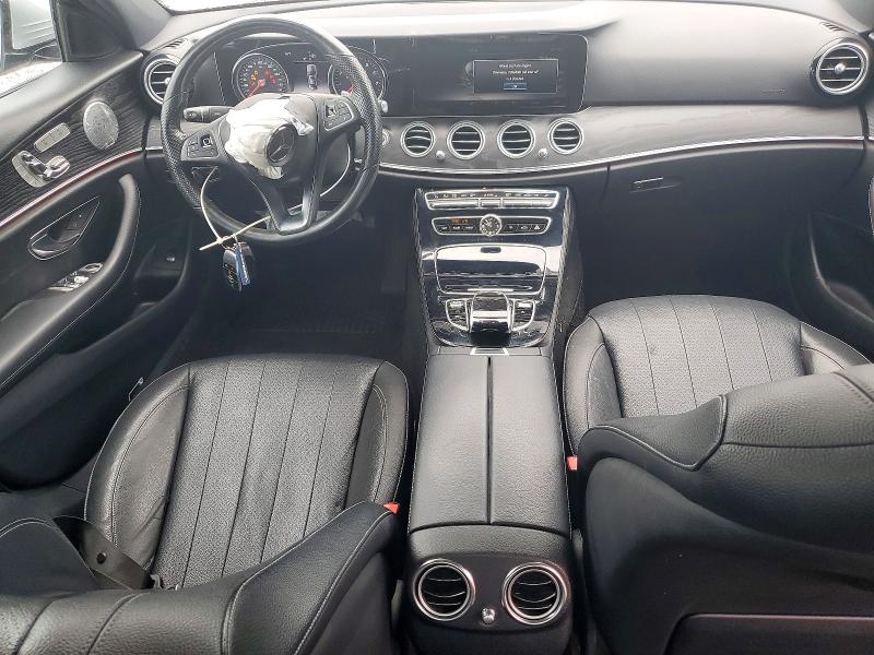 Photo 8 from auction – 2017 MERCEDES-BENZ E with VIN WDDZF4KBXHA050024
