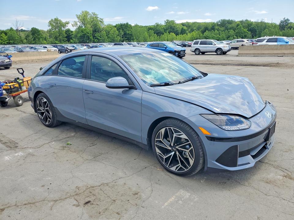 Снимка 4 от търг – 2024 HYUNDAI IONIQ 6 с VIN KMHM34AC0RA078290