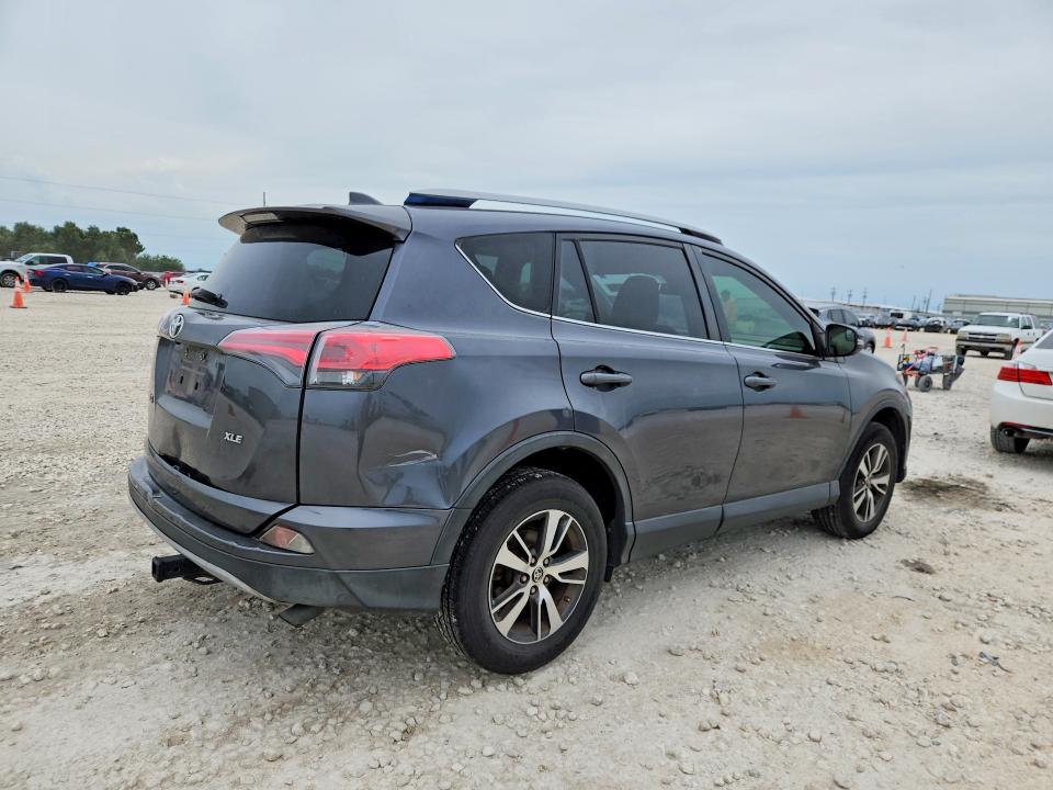 Photo 3 from auction – 2017 TOYOTA RAV4 with VIN JTMWFREV5HD096214