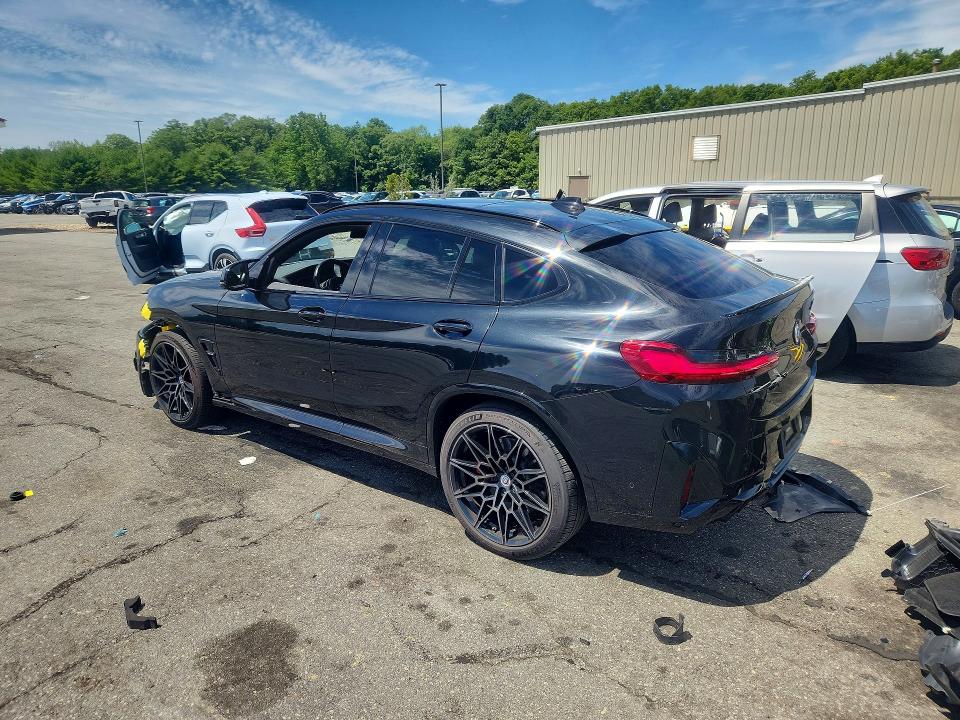 Photo 2 from auction – 2023 BMW X4 with VIN 5YM23EC07P9R43752