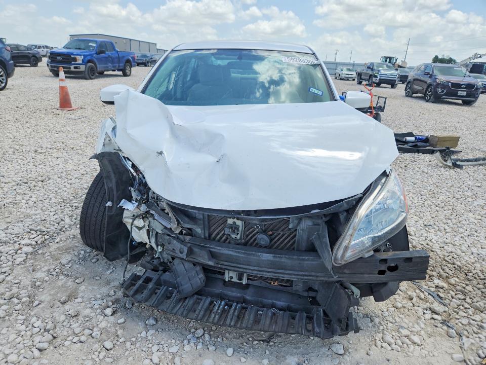 Photo 5 from auction – 2015 NISSAN SENTRA with VIN 3N1AB7AP2FY278614
