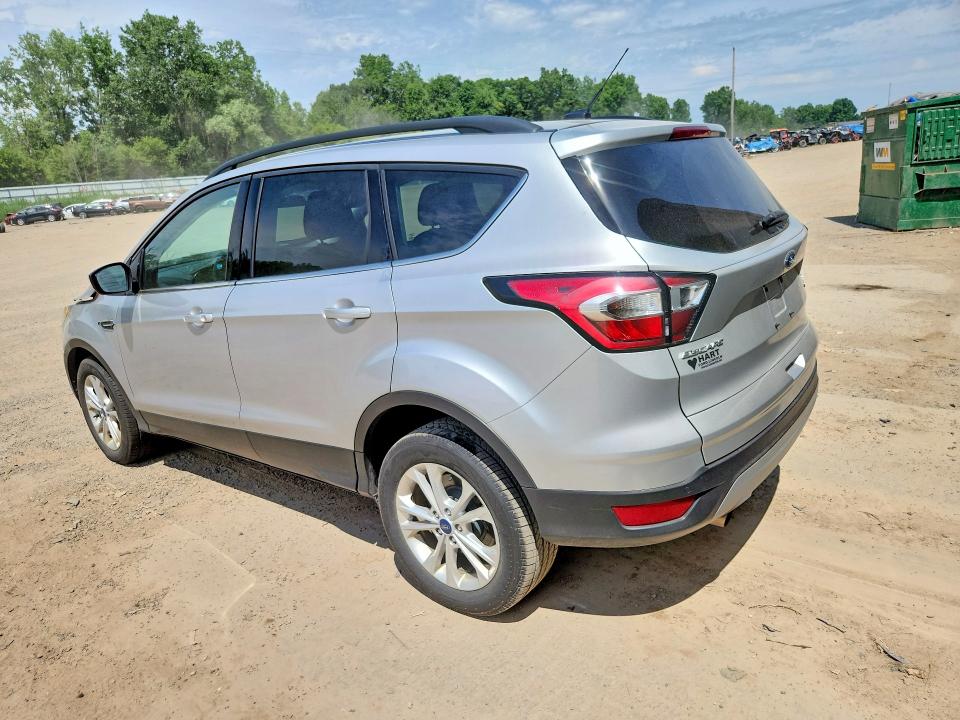 Photo 2 from auction – 2017 FORD ESCAPE with VIN 1FMCU9GD4HUB99245