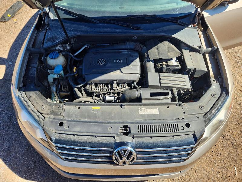 Фото 11 с аукциона – 2015 VOLKSWAGEN PASSAT с VIN 1VWAT7A35FC015448