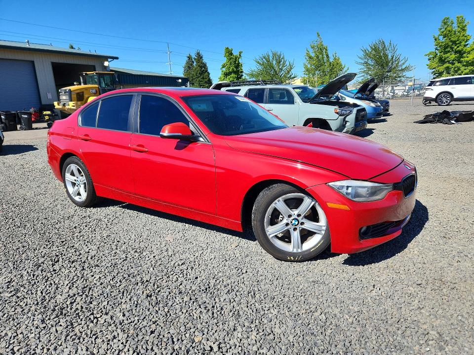 Photo 4 from auction – 2015 BMW 320 with VIN WBA3B1C54FK136761