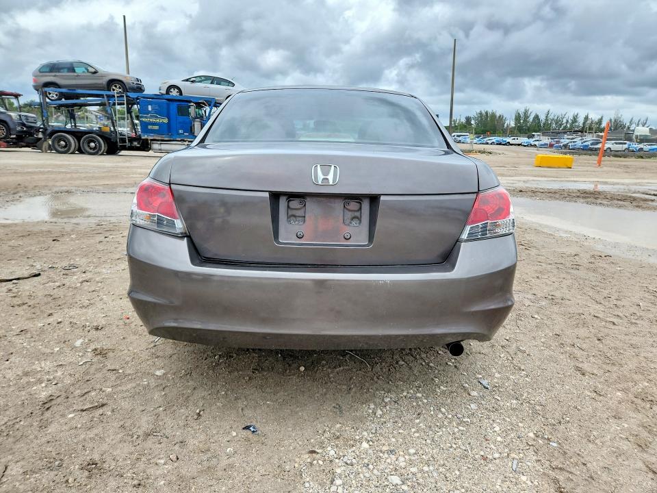 Photo 6 from auction – 2008 HONDA ACCORD with VIN JHMCP26408C044538