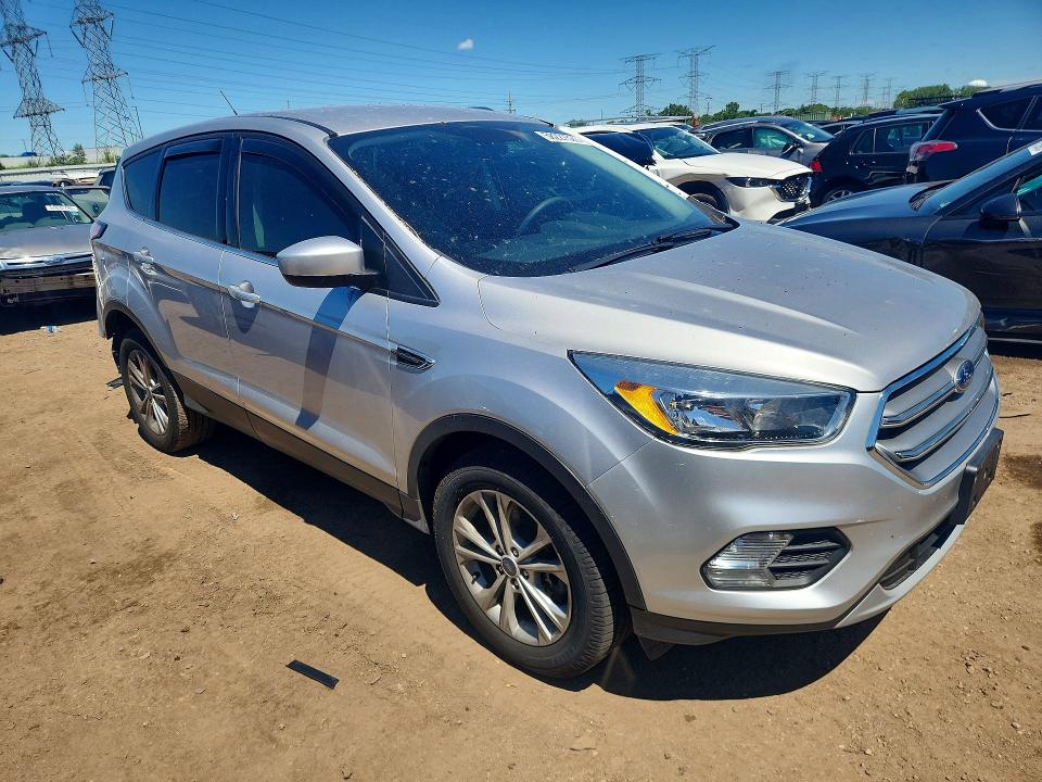 Photo 4 from auction – 2017 FORD ESCAPE with VIN 1FMCU9GDXHUE05183