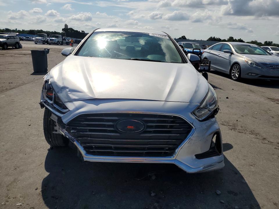Photo 5 from auction – 2019 HYUNDAI SONATA with VIN 5NPE24AF0KH760929