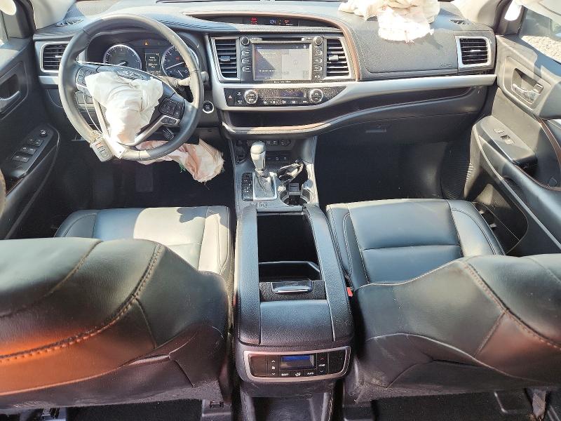 Photo 8 from auction – 2019 TOYOTA HIGHLANDER with VIN 5TDJZRFH2KS939078