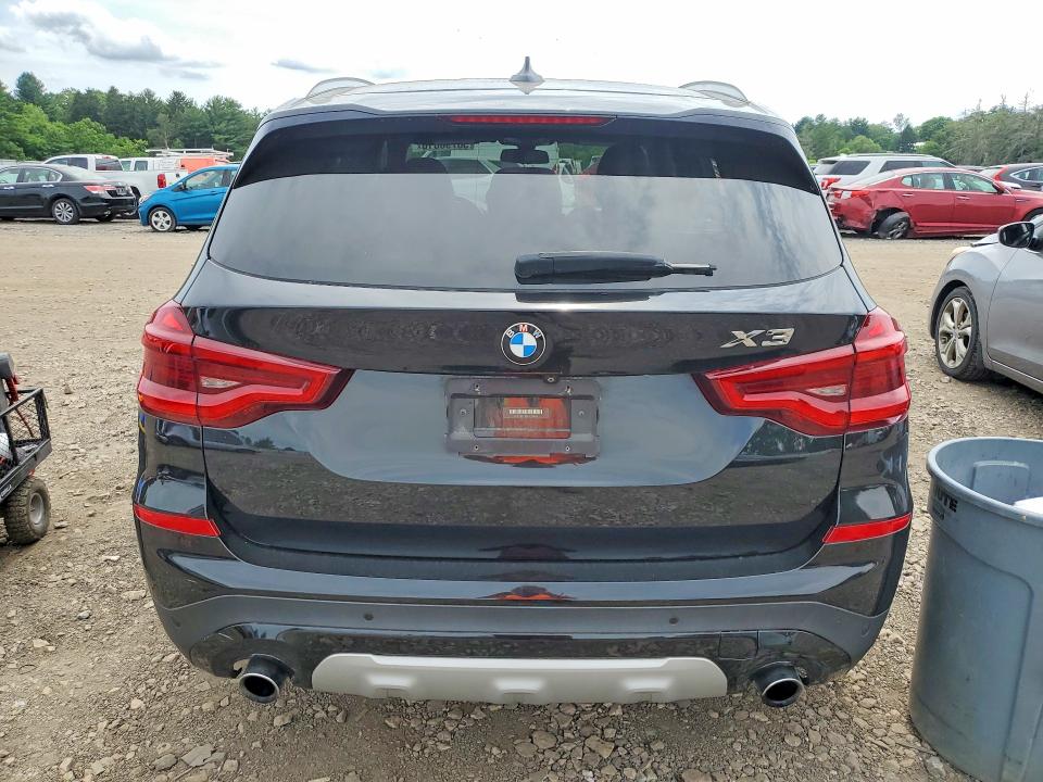 Photo 6 from auction – 2018 BMW X3 with VIN 5UXTR9C55JLC75654