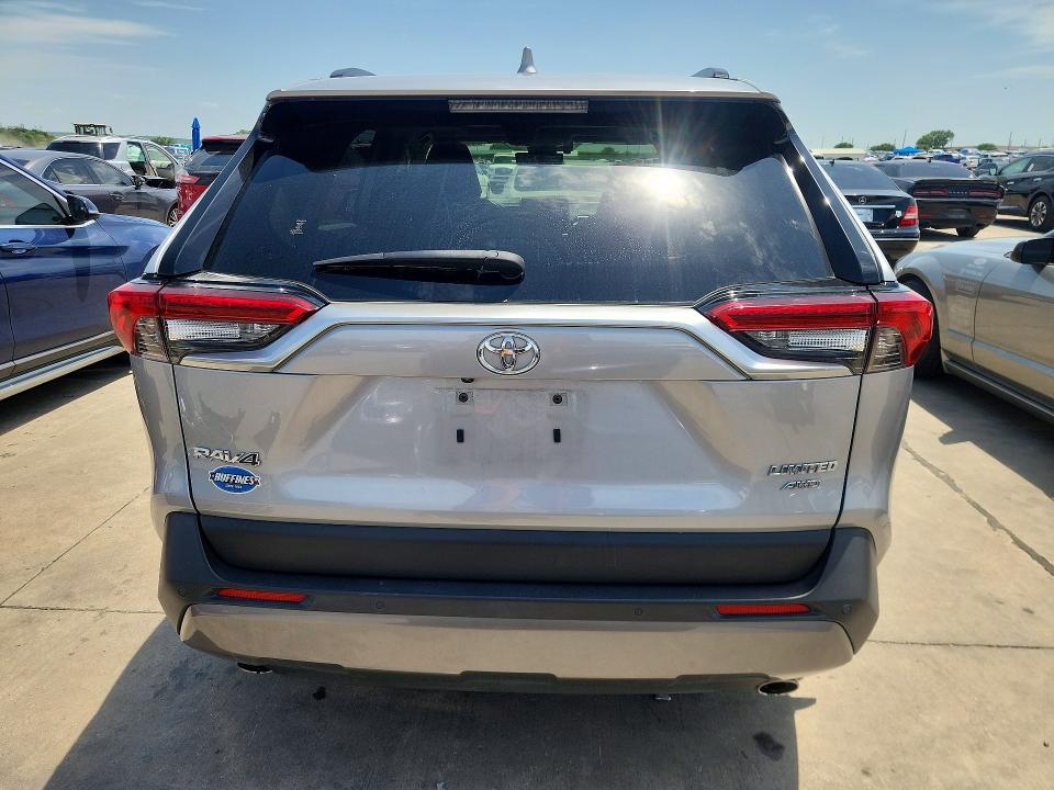 Photo 6 from auction – 2021 TOYOTA RAV4 with VIN JTMN1RFV2MD083519