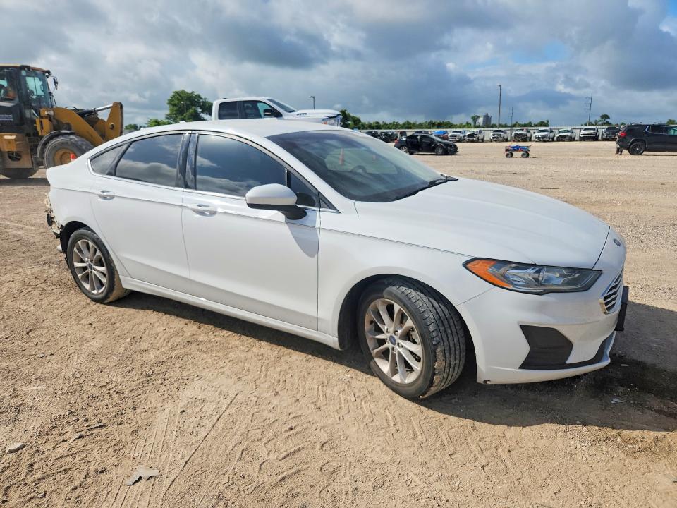 Photo 4 from auction – 2020 FORD FUSION with VIN 3FA6P0HD4LR112291