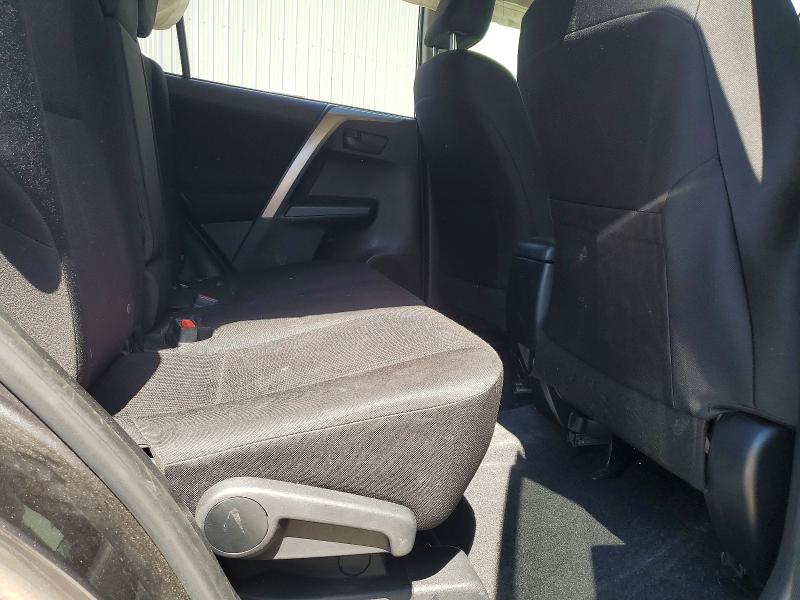 Photo 11 from auction – 2018 TOYOTA RAV4 with VIN JTMBFREV6JJ254209