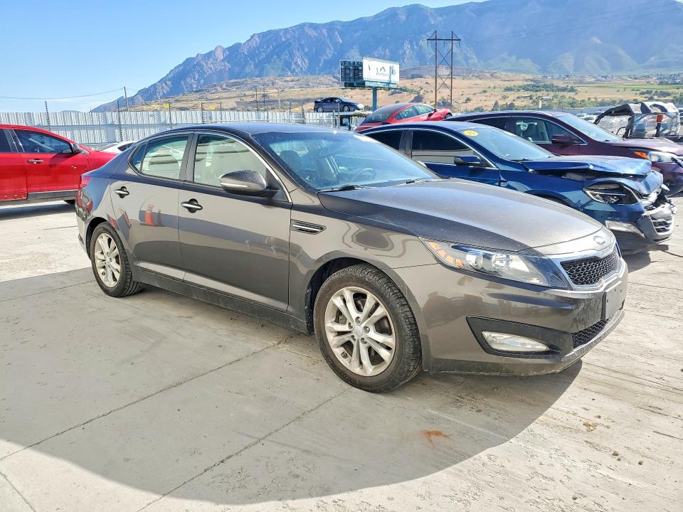 Photo 4 from auction – 2013 KIA OPTIMA with VIN 5XXGN4A70DG253830