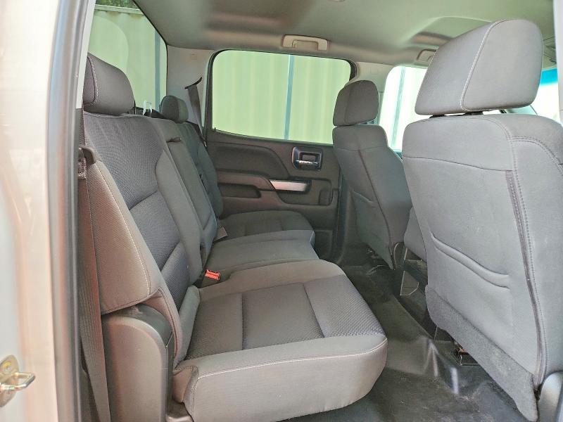 Photo 10 from auction – 2018 CHEVROLET SILVERADO with VIN 1GCUKREC3JF245778
