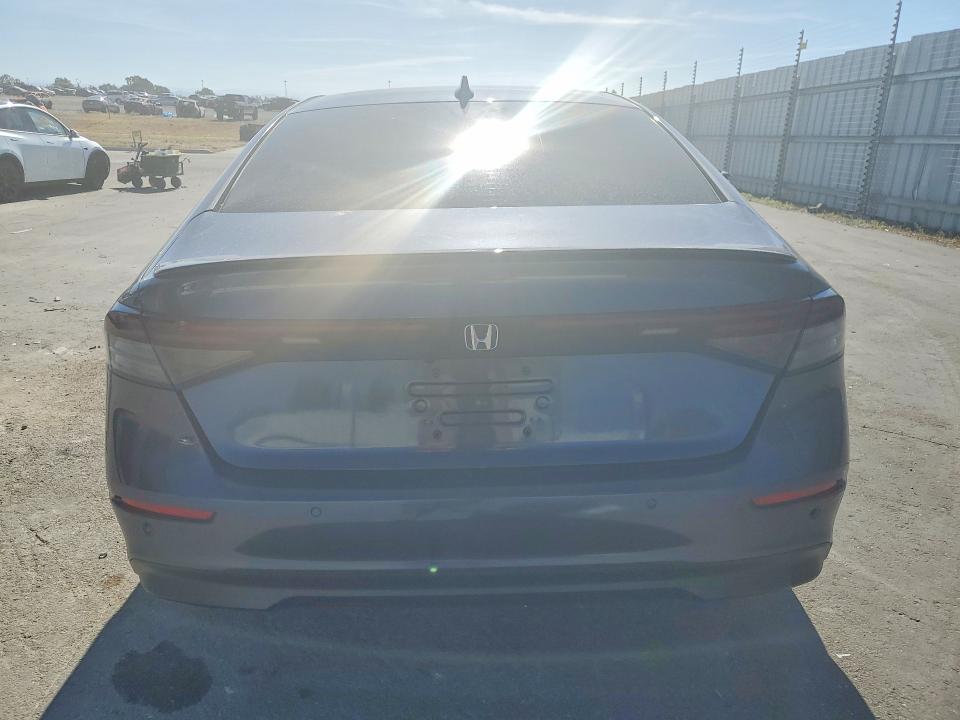 Photo 6 from auction – 2025 HONDA ACCORD with VIN 1HGCY2F69SA027239