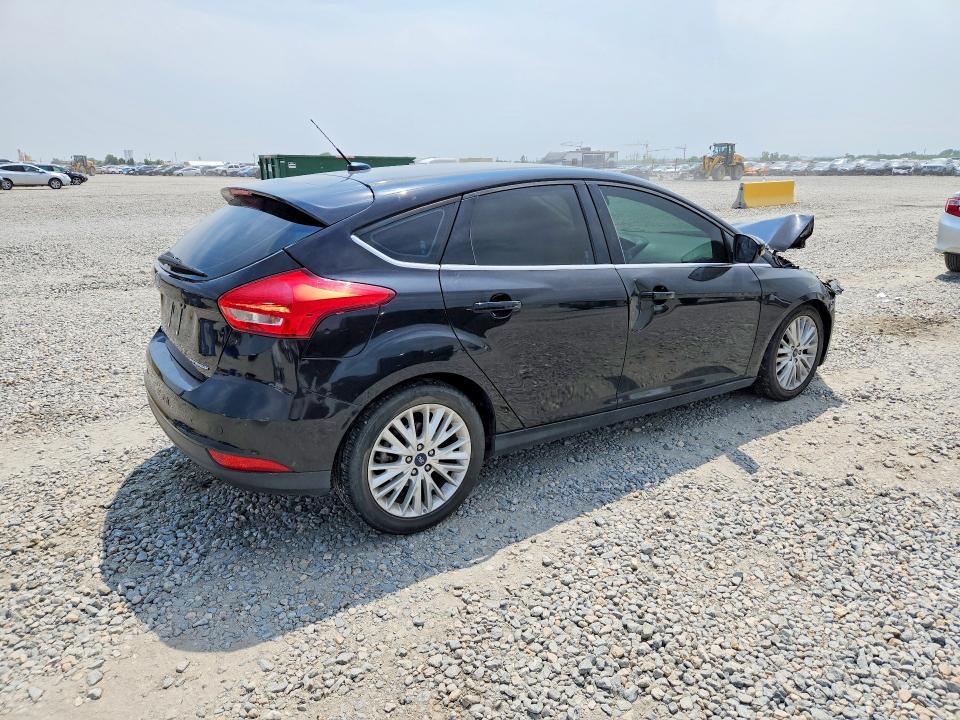 Photo 3 from auction – 2017 FORD FOCUS with VIN 1FADP3N2XHL287887