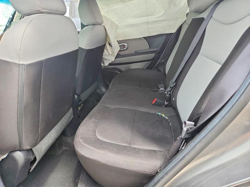 Photo 10 from auction – 2016 KIA SOUL with VIN KNDJN2A24G7401084