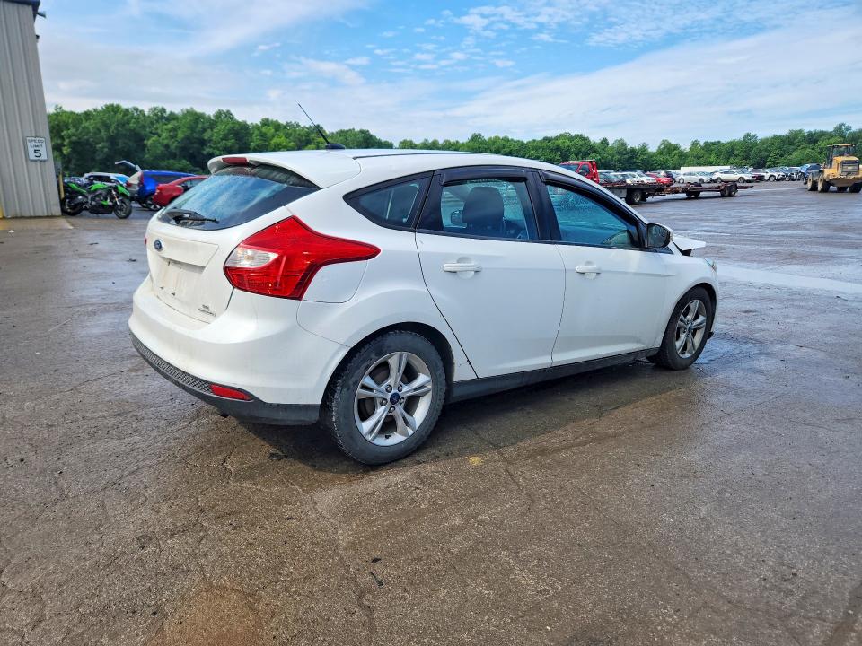 Photo 3 from auction – 2014 FORD FOCUS with VIN 1FADP3K29EL283877