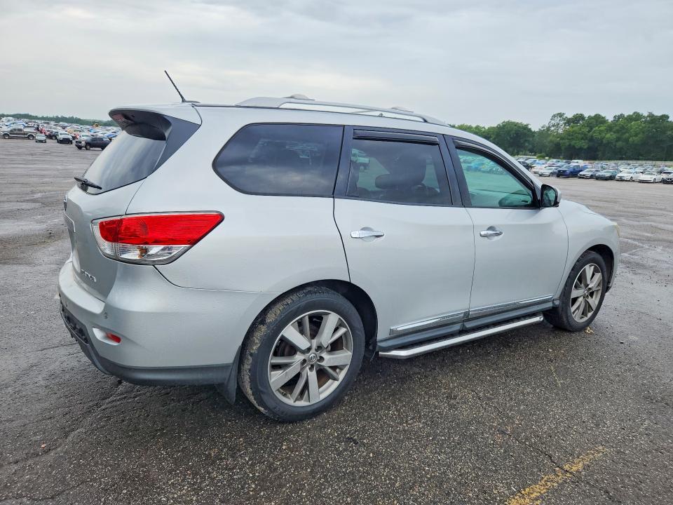 Photo 3 from auction – 2015 NISSAN PATHFINDER with VIN 5N1AR2MNXFC689561
