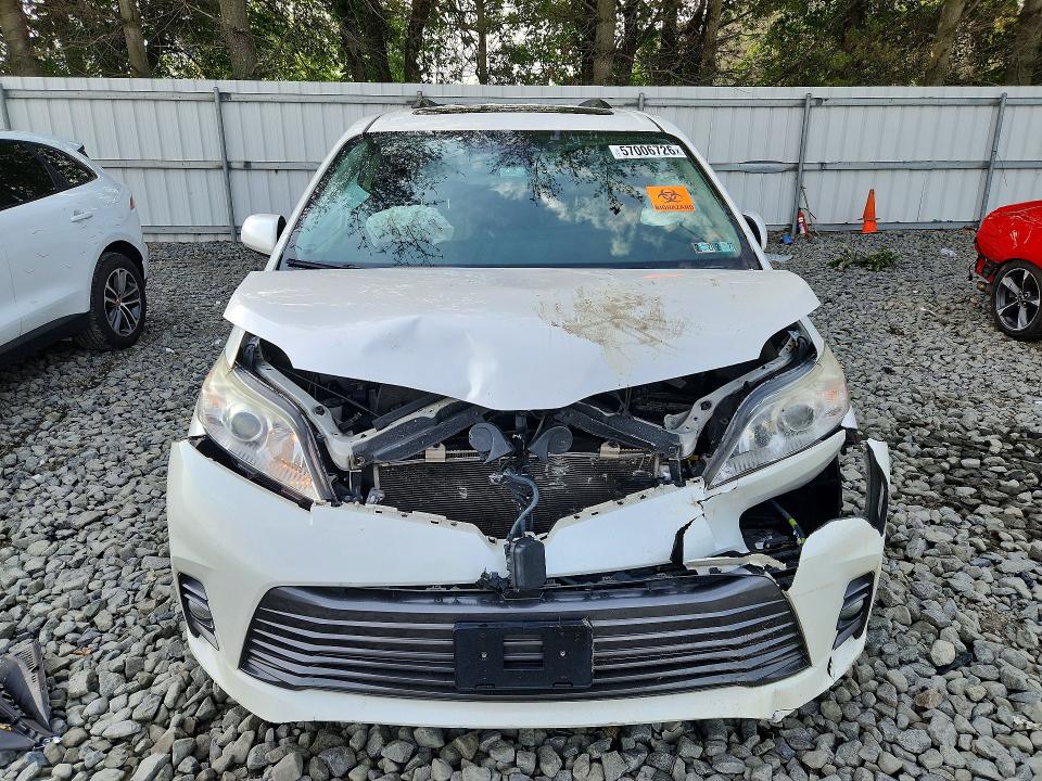 Photo 5 from auction – 2019 TOYOTA SIENNA with VIN 5TDDZ3DC8KS225506