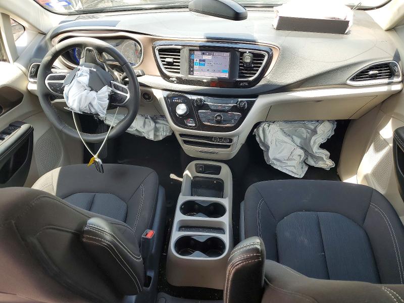 Photo 8 from auction – 2023 CHRYSLER VOYAGER with VIN 2C4RC1CG9PR535356