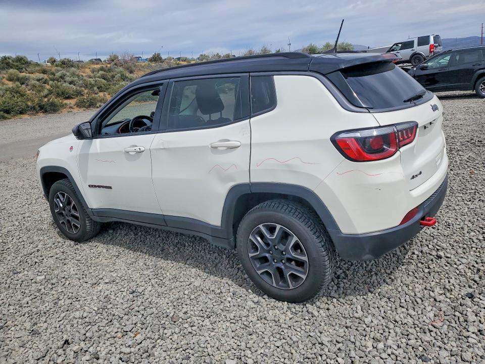 Photo 2 from auction – 2020 JEEP COMPASS with VIN 3C4NJDDB8LT163301
