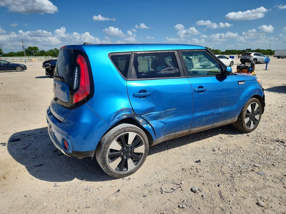 Photo 3 from auction – 2018 KIA SOUL with VIN KNDJP3A51J7555124