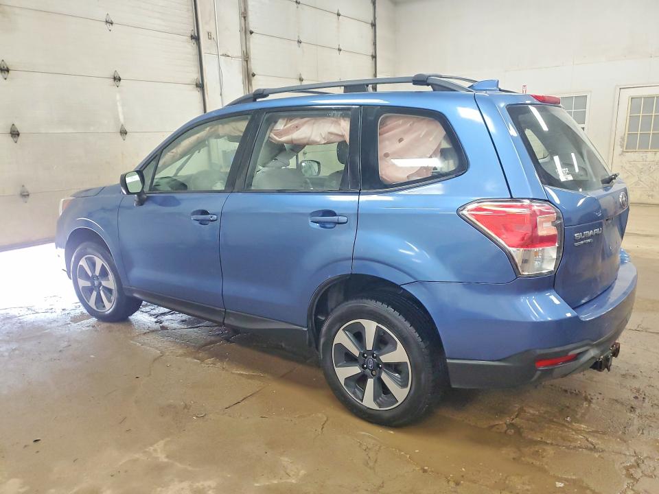 Photo 2 from auction – 2017 SUBARU FORESTER with VIN JF2SJABC6HH492356