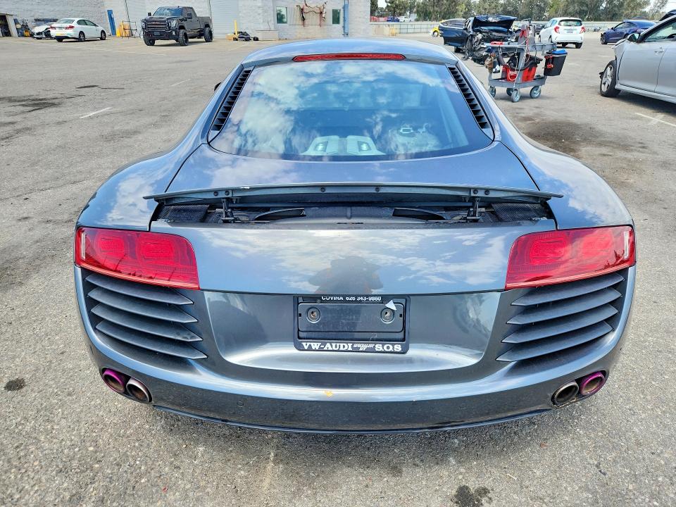 Photo 6 from auction – 2011 AUDI R8 with VIN WUAAUAFG9BN001627