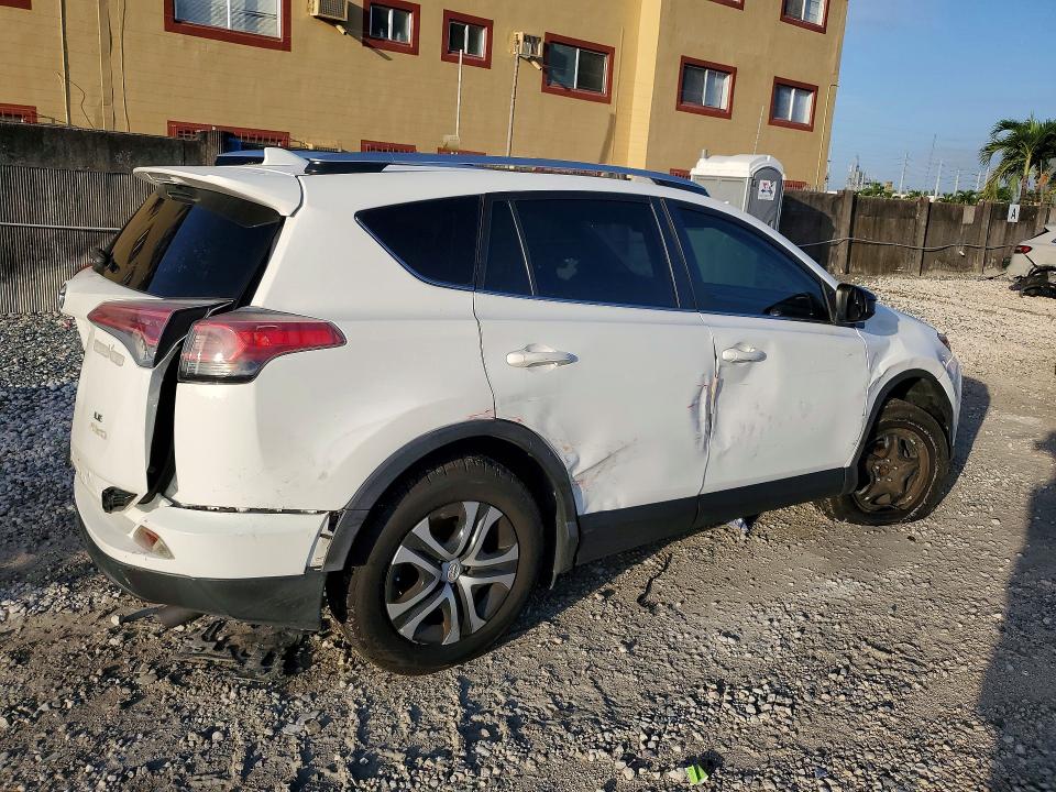 Photo 3 from auction – 2016 TOYOTA RAV4 with VIN JTMZFREV1GD090972