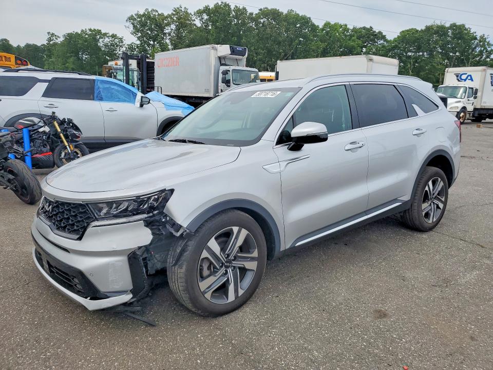 KIA SORENTO 2023 with VIN KNDRHDLG0P5176558 - Photo from auction