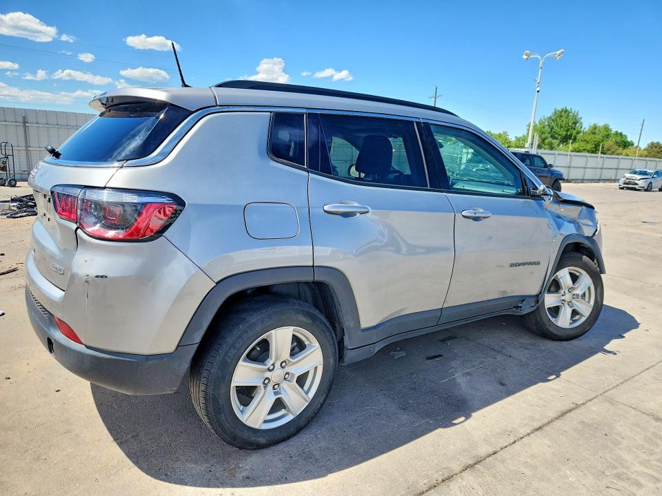 Photo 3 from auction – 2022 JEEP COMPASS with VIN 3C4NJDBBXNT132461
