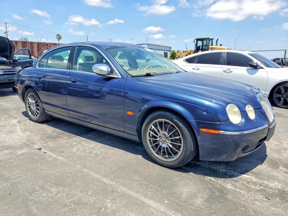 Foto 4 de la subasta – 2007 JAGUAR S-TYPE con VIN SAJWA01A97FN73857