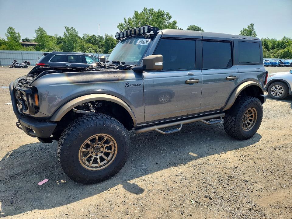 FORD BRONCO 2022 with VIN 1FMDE5BH4NLB49077 - Photo from auction