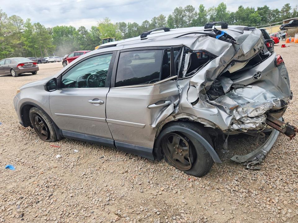Photo 2 from auction – 2016 TOYOTA RAV4 with VIN 2T3ZFREV7GW257371