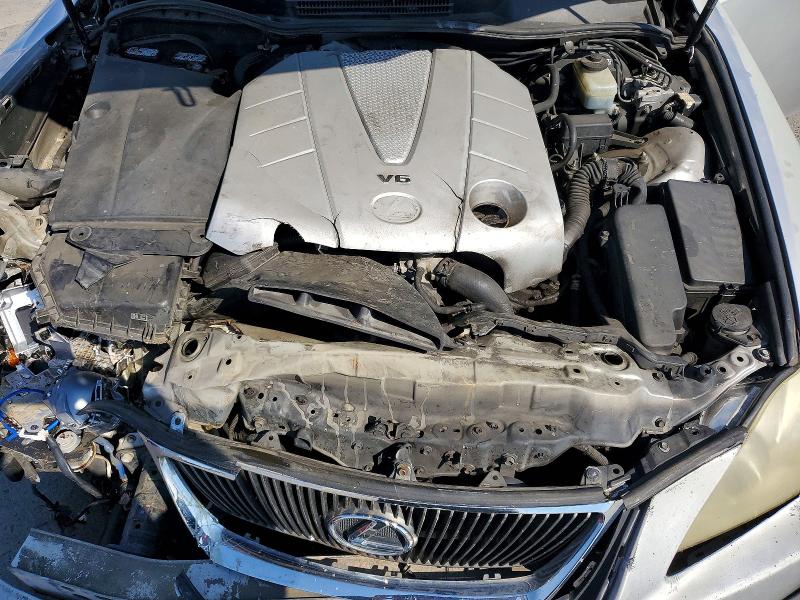 Photo 11 from auction – 2006 LEXUS IS with VIN JTHBE262065008429