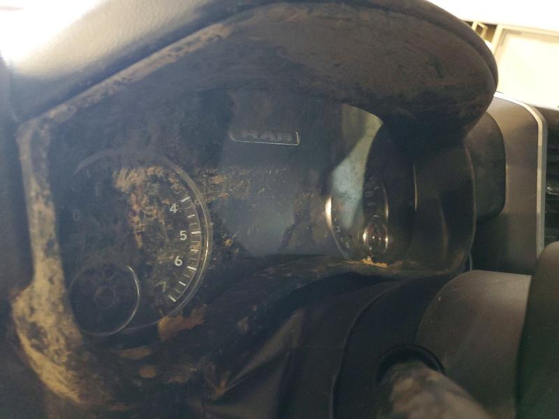 Photo 9 from auction – 2023 RAM 1500 with VIN 1C6SRFMT9PN598826