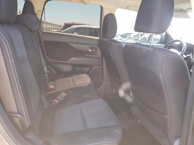 Photo 11 from auction – 2017 MITSUBISHI OUTLANDER with VIN JA4AD3A30HZ002450