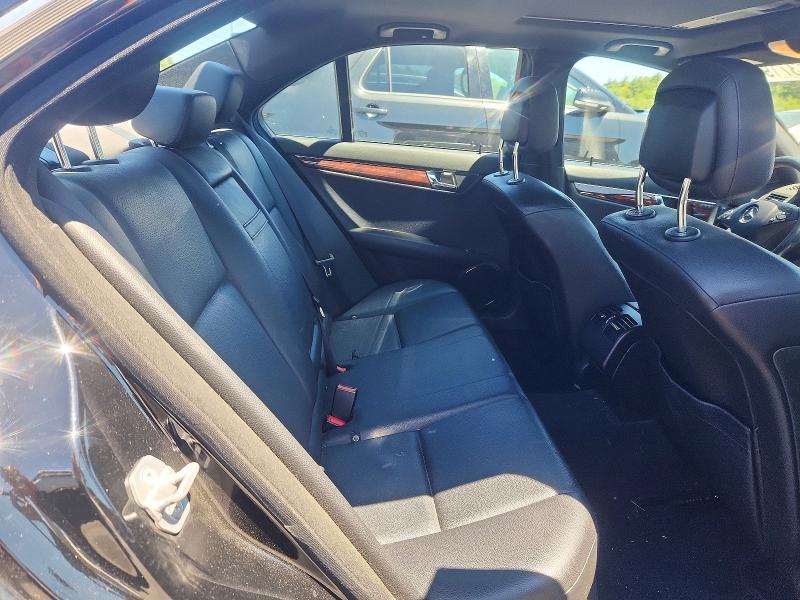 Photo 10 from auction – 2011 MERCEDES-BENZ C with VIN WDDGF8BB7BR186506