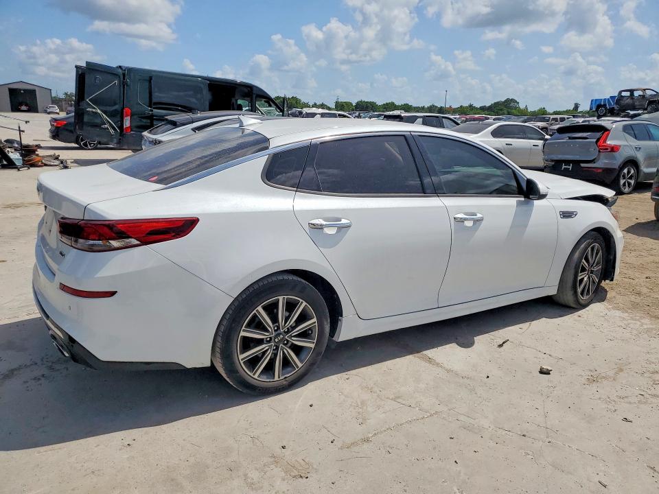 Foto 3 de la subasta – 2019 KIA OPTIMA con VIN 5XXGU4L13KG341280