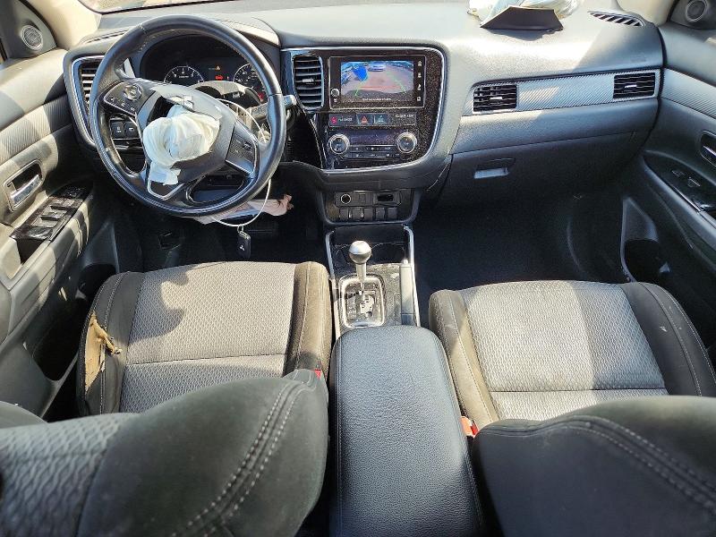 Photo 8 from auction – 2017 MITSUBISHI OUTLANDER with VIN JA4AD3A30HZ031835