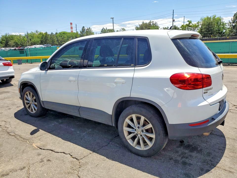Снимка 2 от търг – 2017 VOLKSWAGEN TIGUAN с VIN WVGBV7AX3HK046027