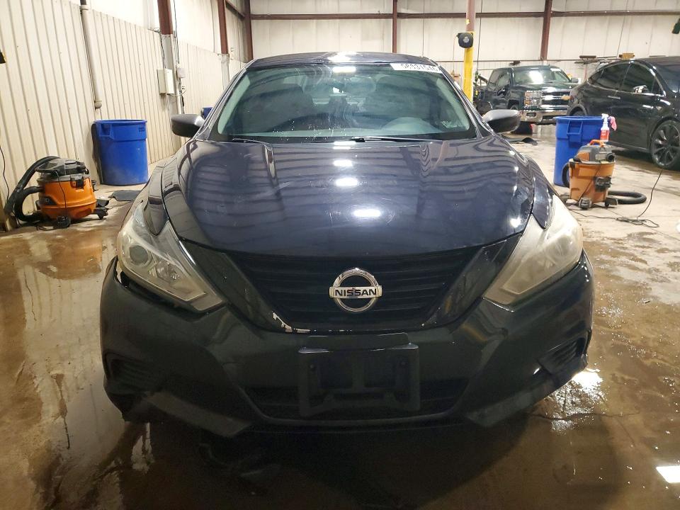 Photo 5 from auction – 2017 NISSAN ALTIMA with VIN 1N4AL3AP4HC130789