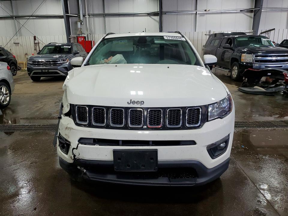 Photo 5 from auction – 2017 JEEP COMPASS with VIN 3C4NJDBB9HT646774