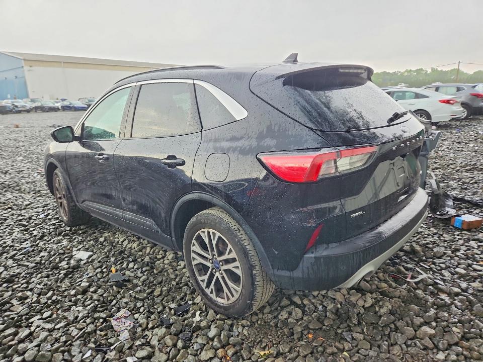 Photo 2 from auction – 2020 FORD ESCAPE with VIN 1FMCU9H65LUC46355