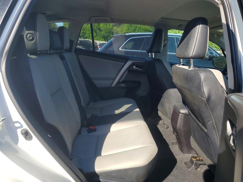 Photo 11 from auction – 2017 TOYOTA RAV4 with VIN 2T3DFREV3HW634709