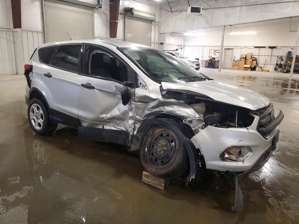 Photo 4 from auction – 2018 FORD ESCAPE with VIN 1FMCU0F75JUA09336
